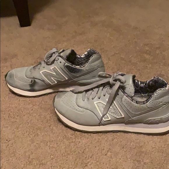 New balance sneakers - Picture 3 of 4